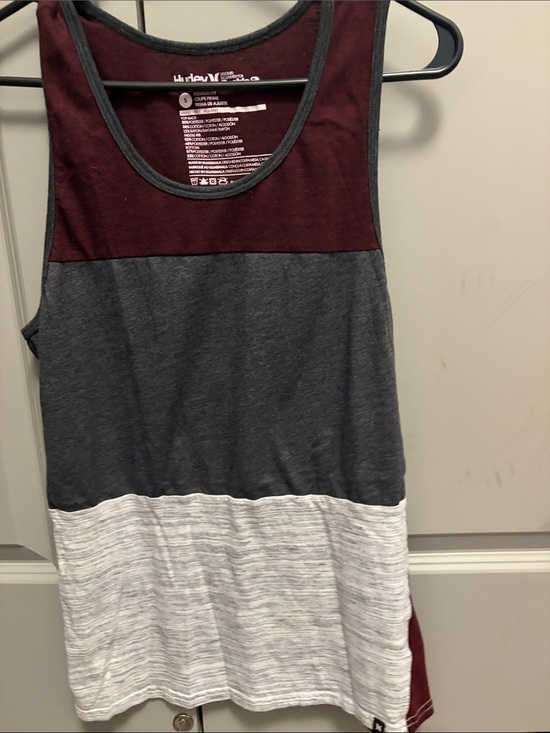 Hurley Other - Hurley Two-Tone Scoop Tank Top - Maroon and Charcoal
